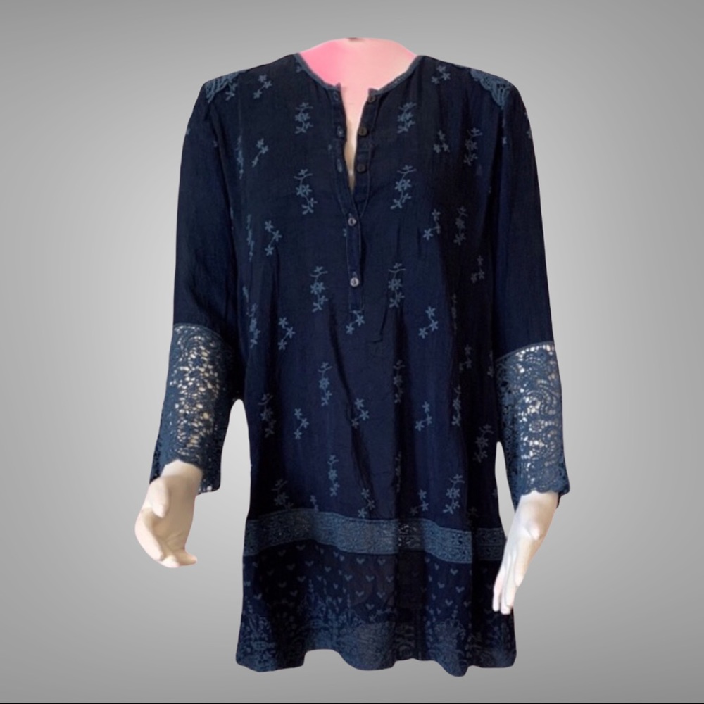 Sale! Johnny Was Eyelet Navy Embroidered Top Size S